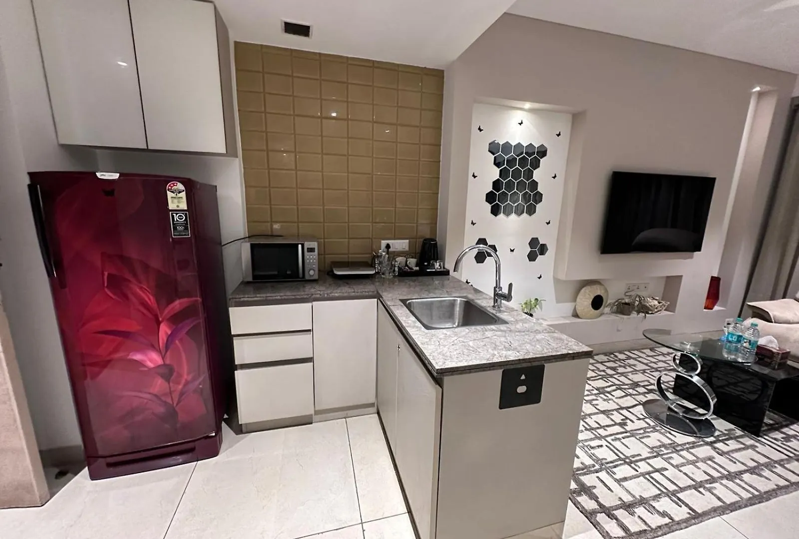 Luxury Studios Key 3 Gurgaon 0*,  India